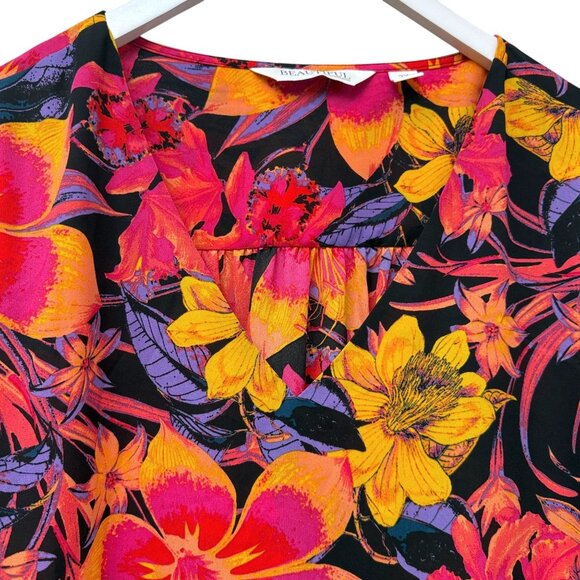 Beautiful by Lawrence Zarian Blouse Plus Size 2X Red Floral V-Neck Womens Top - Picture 2 of 8